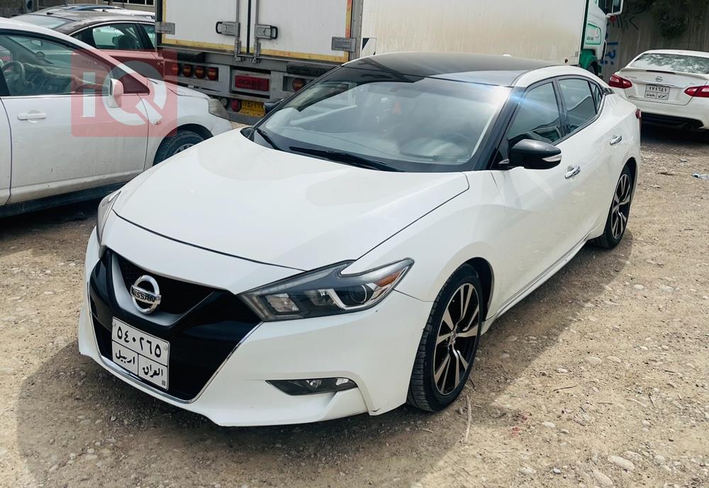 Nissan Maxima